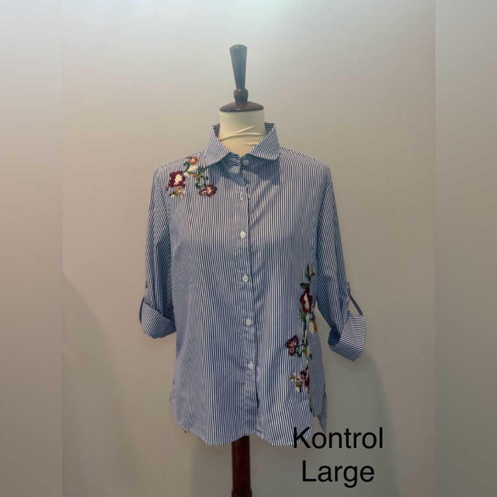 Kontrol Blue Striped Floral Embroidered Women's Button Down Shirt